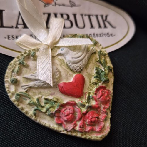 Szív galamb párral kerámiából.