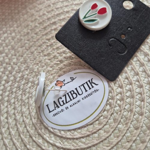 Lencse, tulipános fülbevaló.