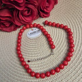 Tűzpiros, fényes gyöngy nyaklánc.