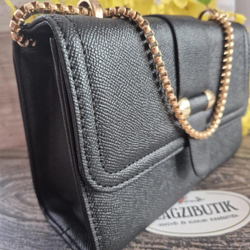 Válltáska láncos füllel, többféle színben.