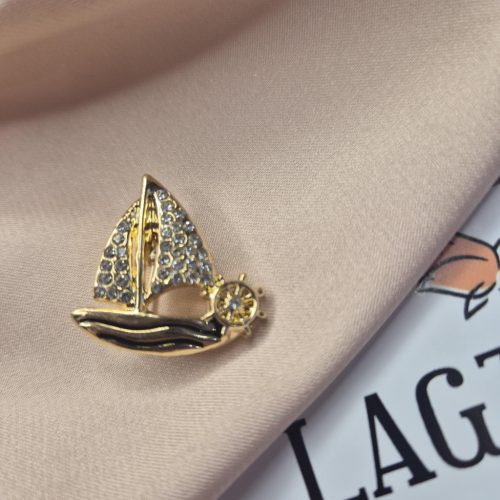 Vitorlás, hajó kitűző.