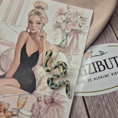 Kígyó, zöld köves kitűző.